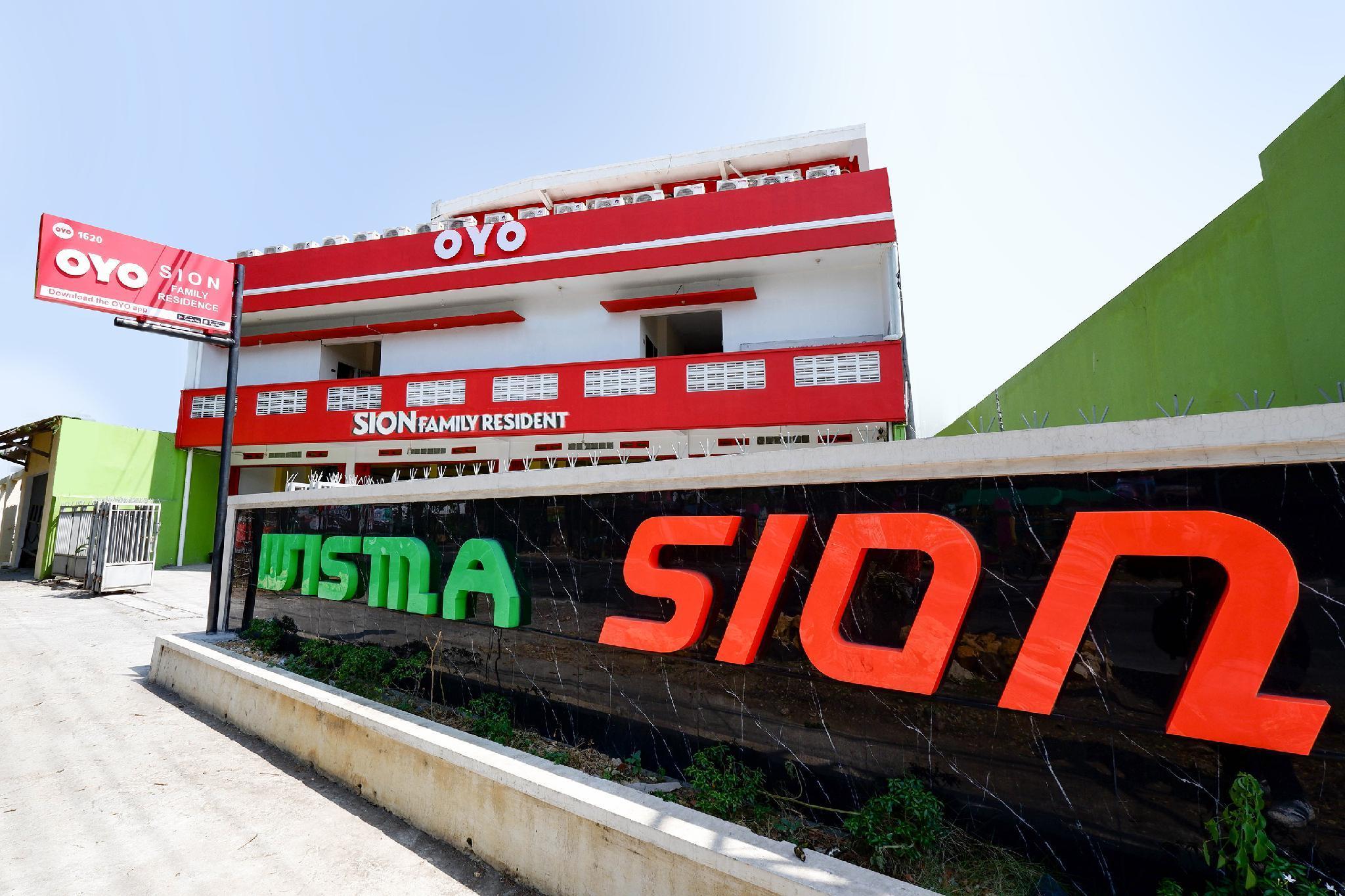 Super Oyo 1620 Sion Family Residence Grobogan Екстериор снимка