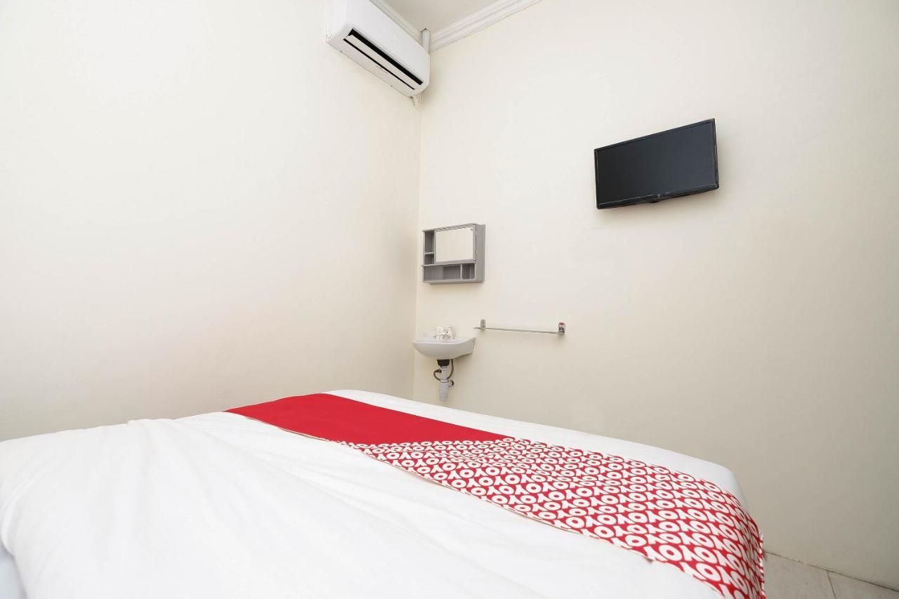Super Oyo 1620 Sion Family Residence Grobogan Екстериор снимка