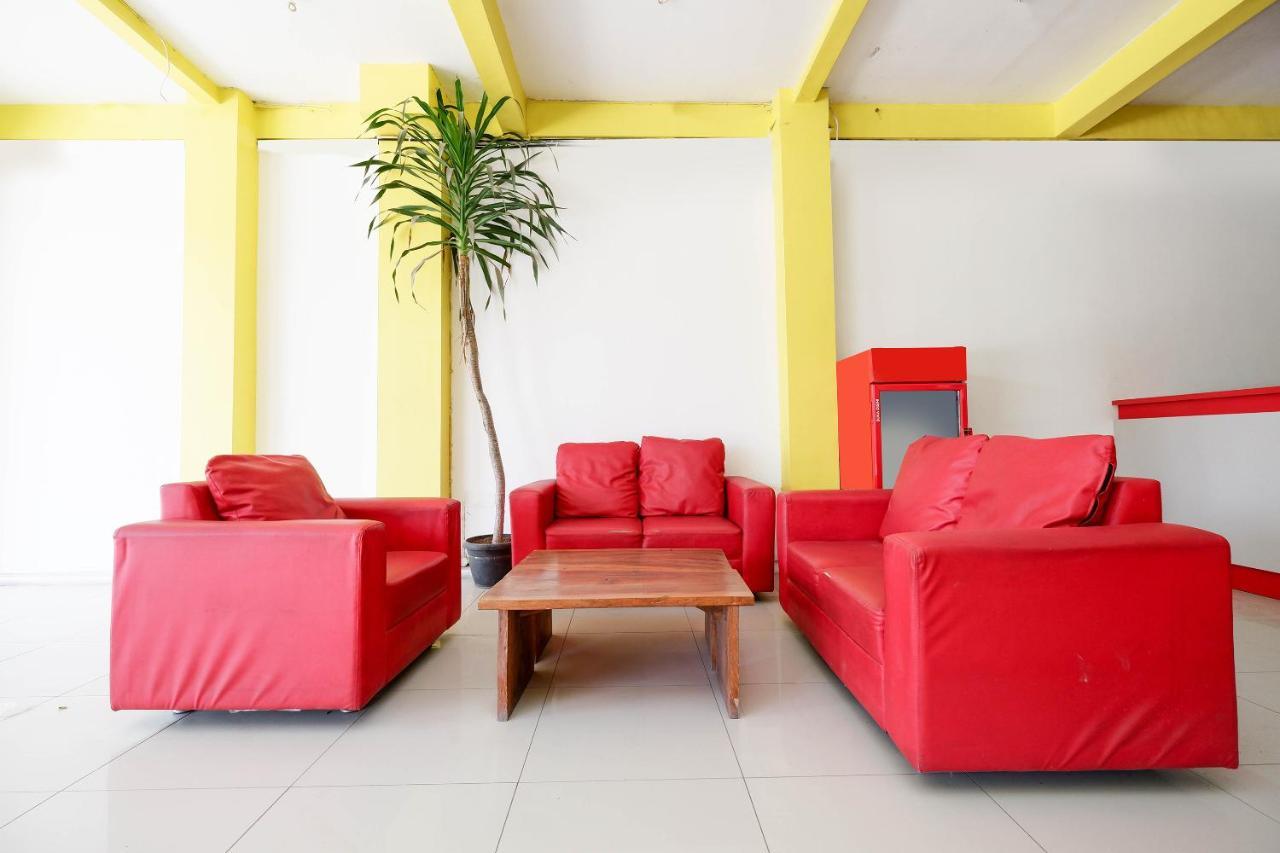 Super Oyo 1620 Sion Family Residence Grobogan Екстериор снимка