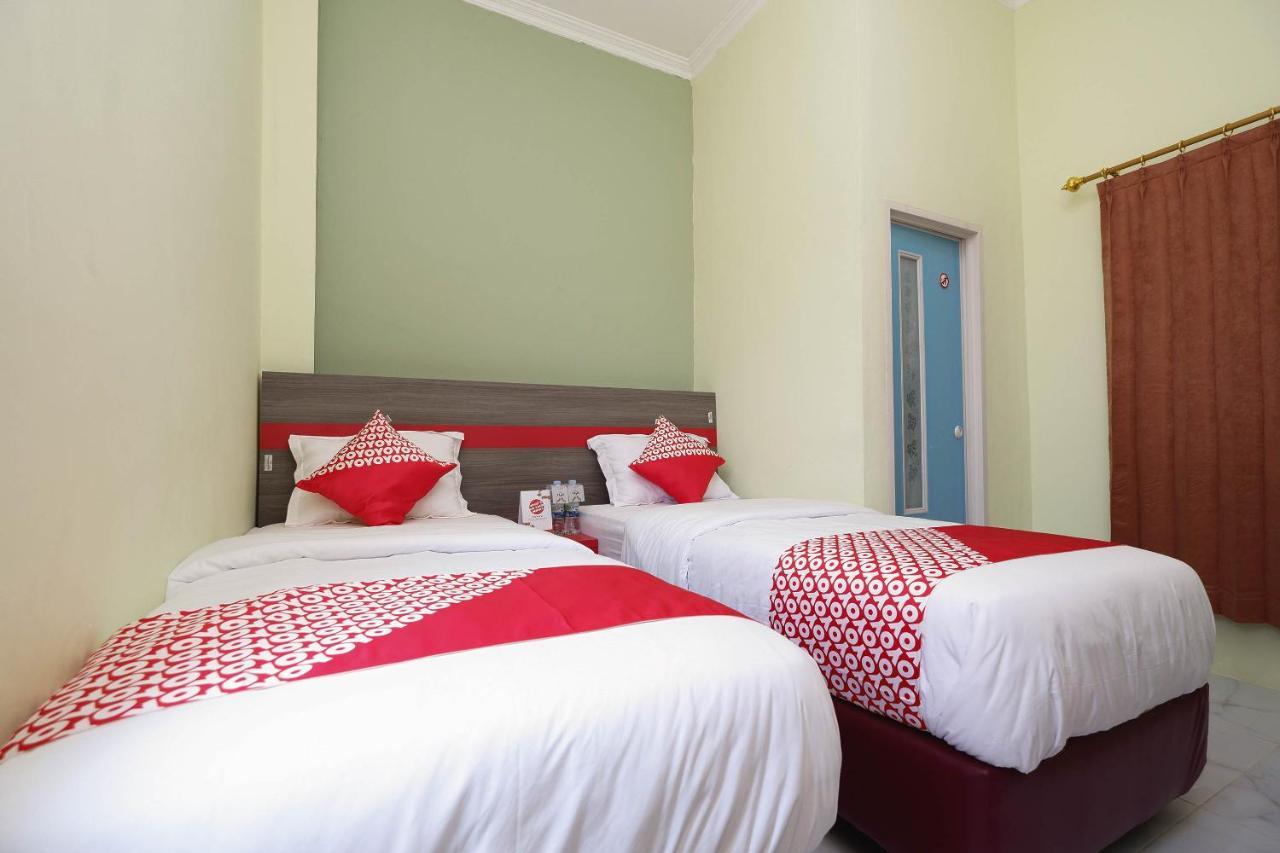 Super Oyo 1620 Sion Family Residence Grobogan Екстериор снимка