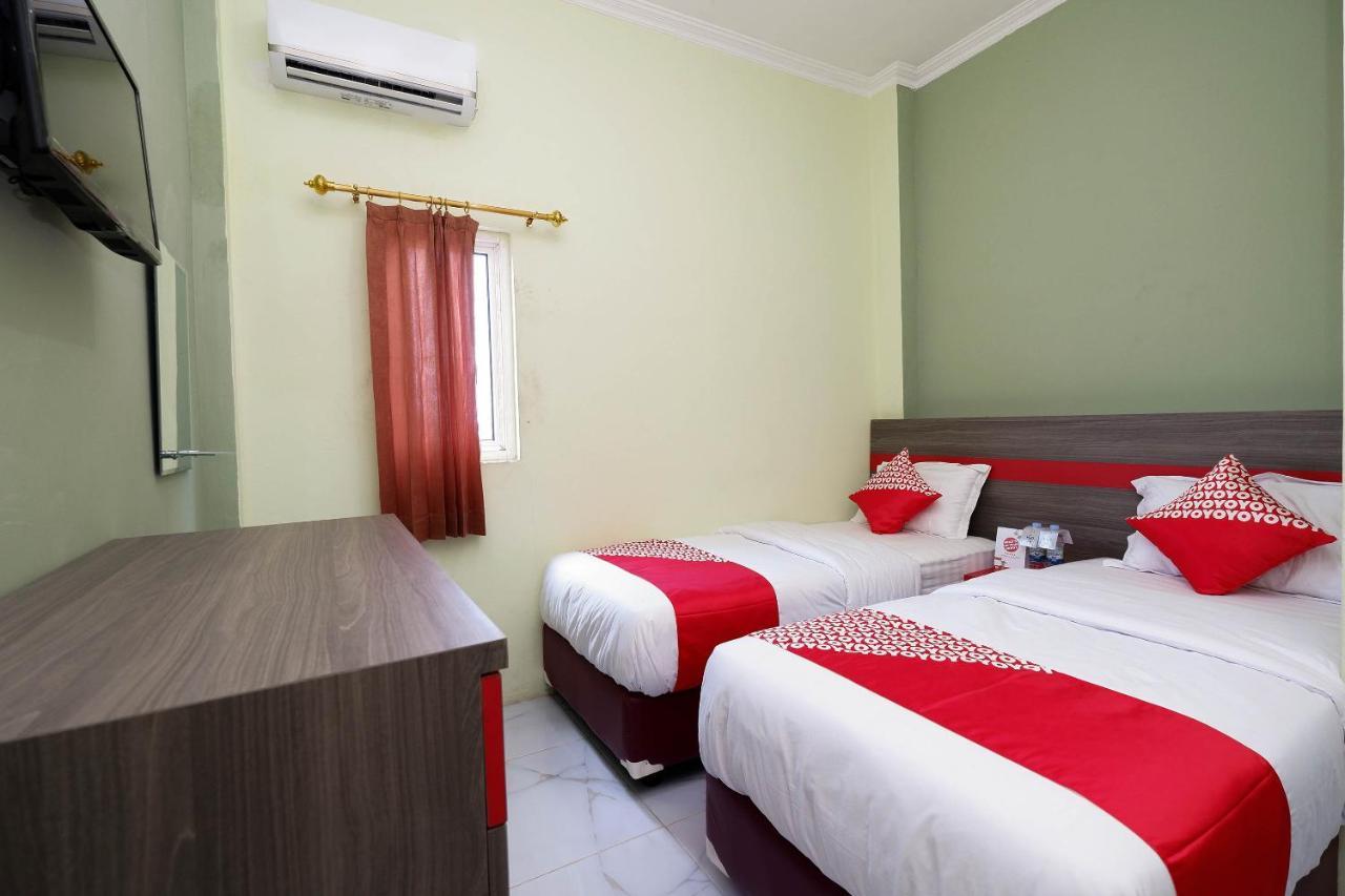 Super Oyo 1620 Sion Family Residence Grobogan Екстериор снимка